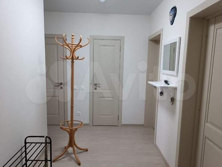 2-к. квартира, 67 м², 4/18 эт.