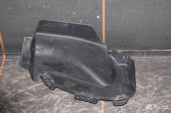 Дефлектор воздуховода правый-Mercedes-Benz glcx253