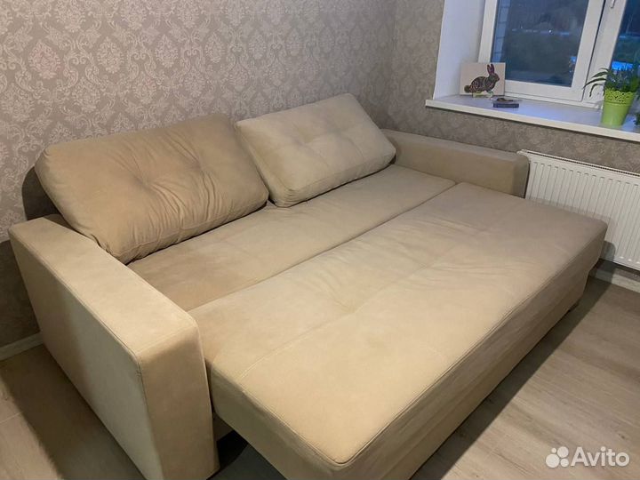 Диван