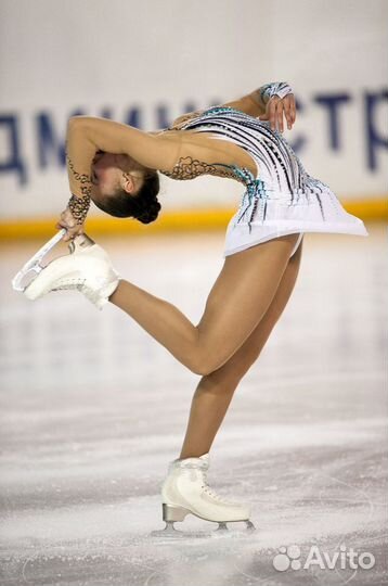 Тренер по фигурному катанию