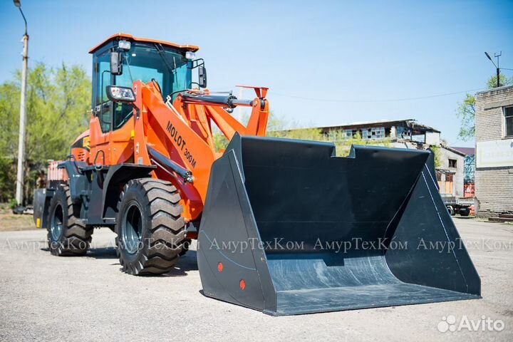 Фронтальный погрузчик Molot 300M, 2022