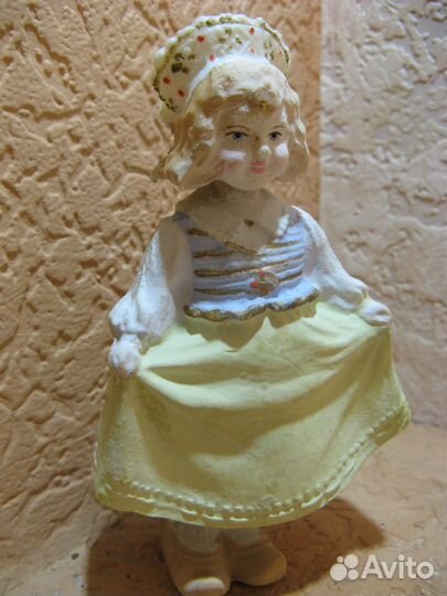 Винтажная кукла-болванчик