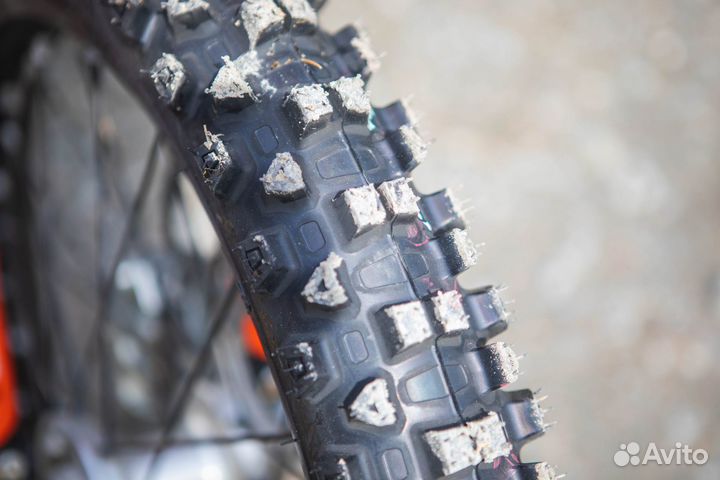 Кроссовая резина 90 90 21 Bridgestone E50