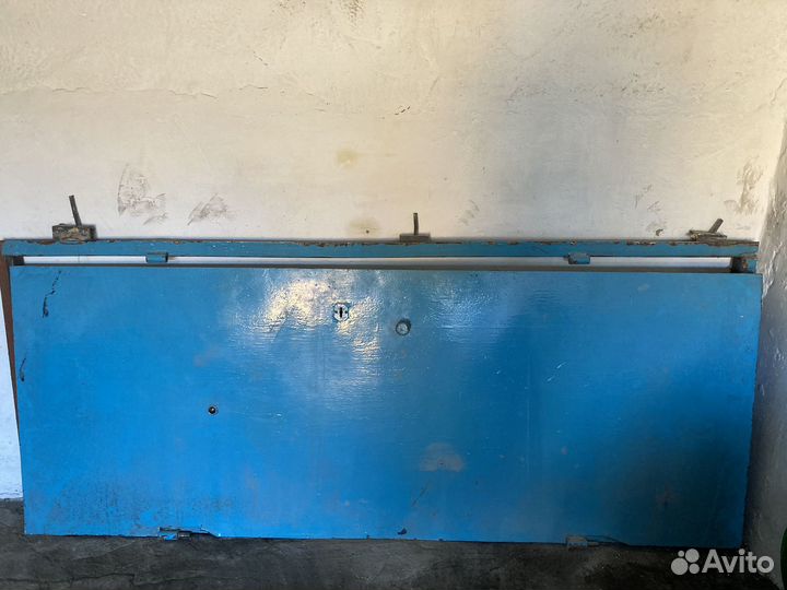 Металлическая дверь бу