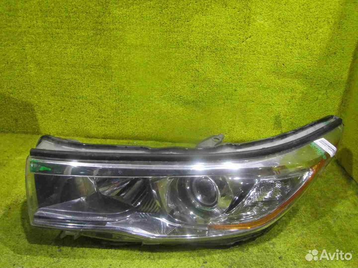 Фара левая Toyota Highlander