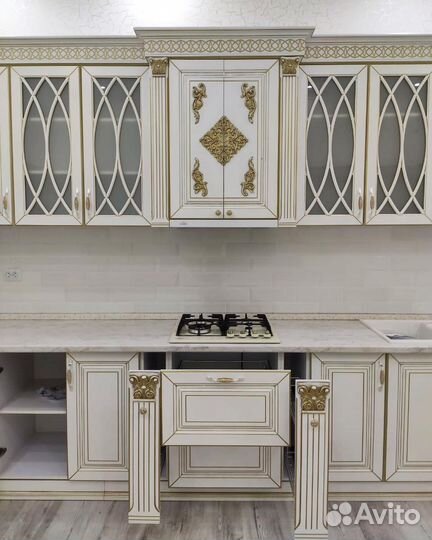 Кухня белая