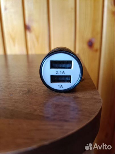 Зарядное устройство в прикуриватель