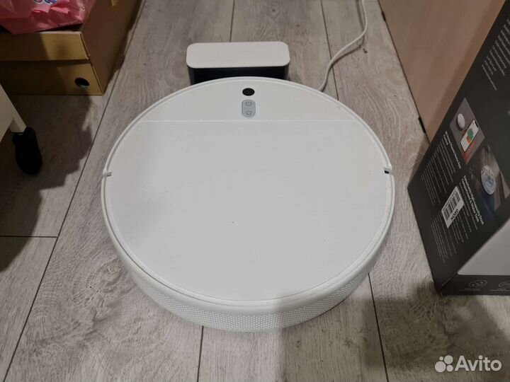 Робот-пылесос Xiaomi Mi Robot Vacuum-Mop