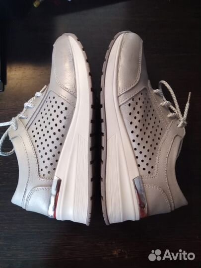 Летние перфорированные женские полуботинки 37