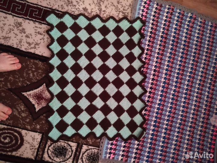 Коврик вязаный
