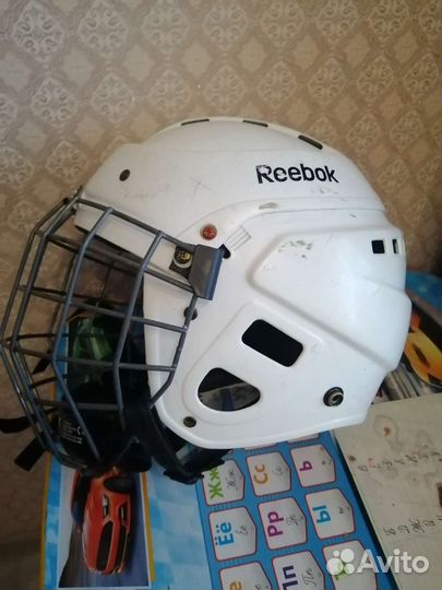 Шлем хоккейный