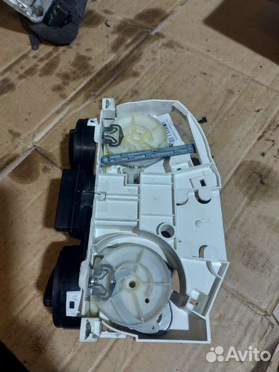 Блок управления климатом Skoda Octavia Tour