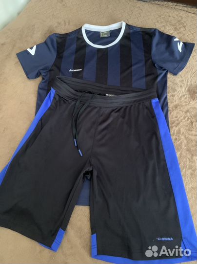 Спортивный костюм на подростка 175