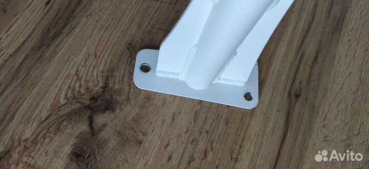 Турник настенный