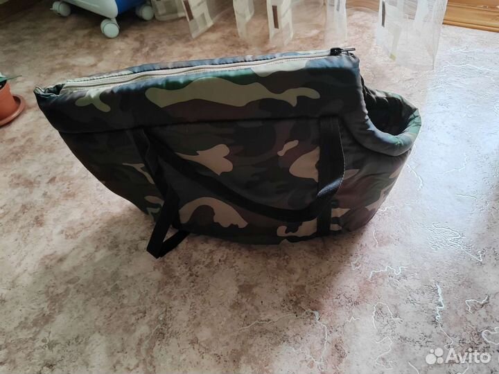 Переноска для кошек и собак