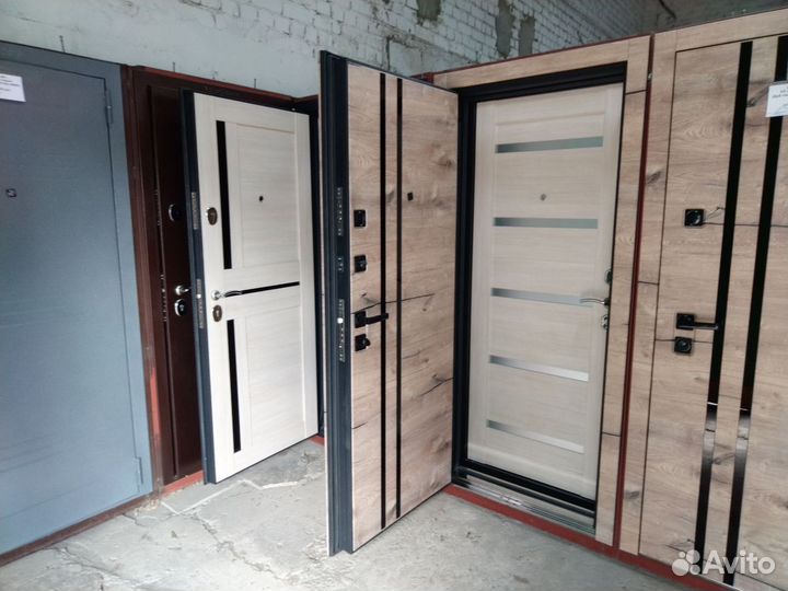 Дверь Входная от Поставщика