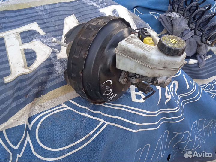 Шкода Румстер усилитель тормозов