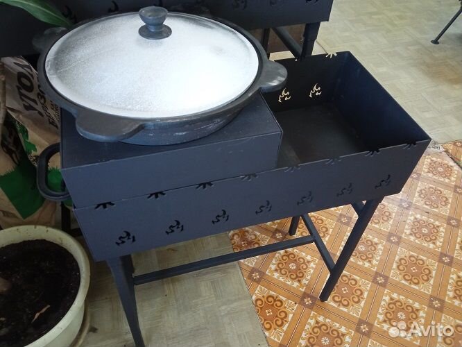 Мангал с подказанником