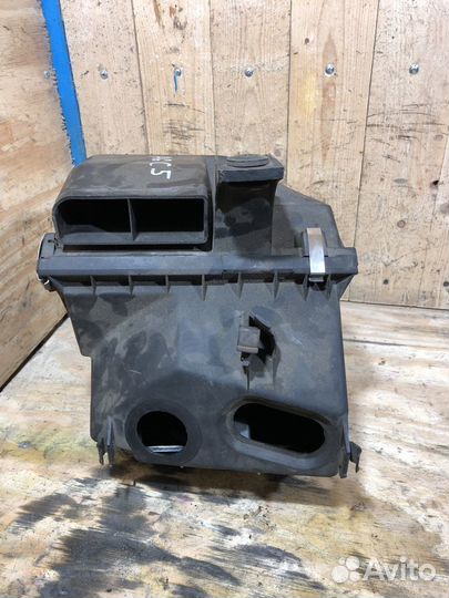 Корпус воздушного фильтра Audi A6 C5