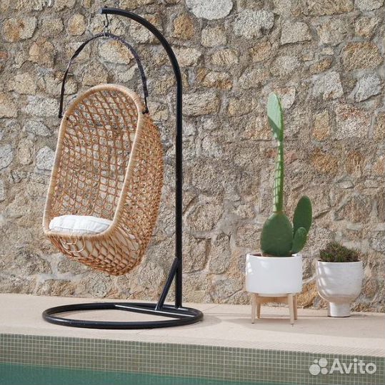 Подвесное кресло из ротанга с подушкой Swing - AM