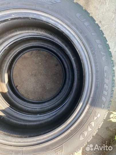 Goodyear UltraGrip 500 235/60 R18 107T