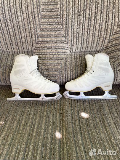 Фигурные коньки edea piano