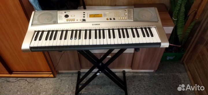 Синтезатор Yamaha psr e313