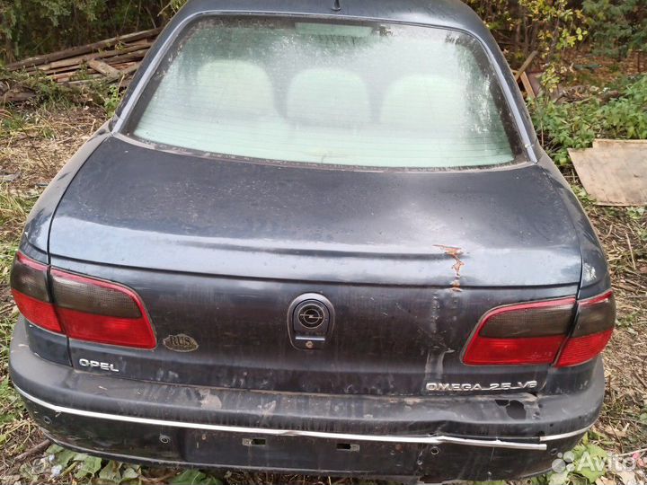 Крышка багажника Opel omega B