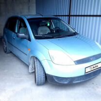 Ford Fiesta 1.4 MT, 2003, 190 000 км, с пробегом, цена 300 000 руб.