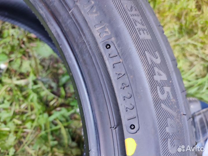 Bridgestone Ecopia EP300 245/45 R18