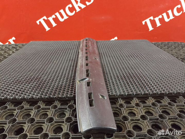 Накладка торпедо левая Daf XF105, Daf XF95