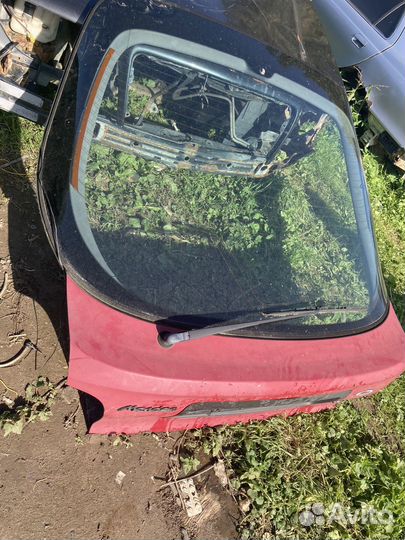 Крышка багажника ford mondeo 1 хэтчбек