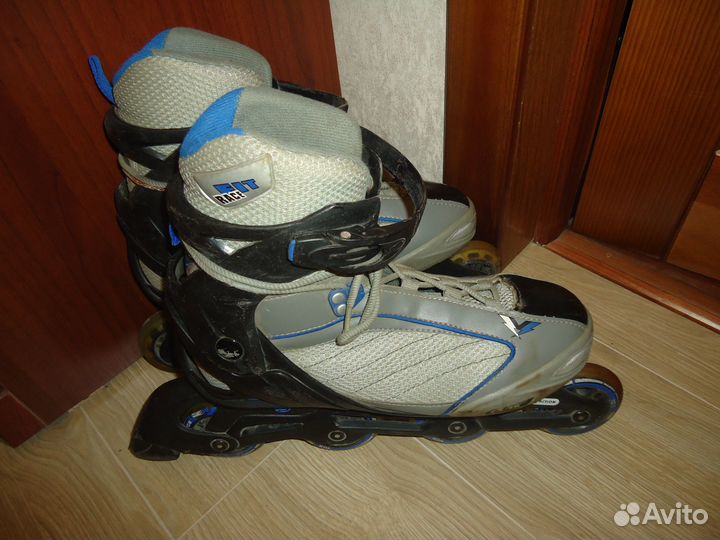 Роликовые коньки