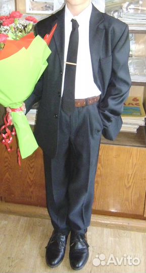 Школьный костюм