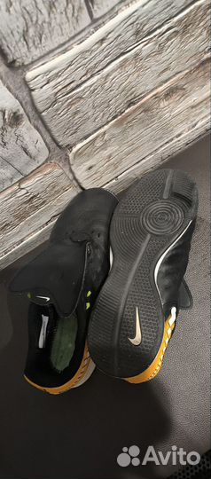 Футзалки Nike tempo x