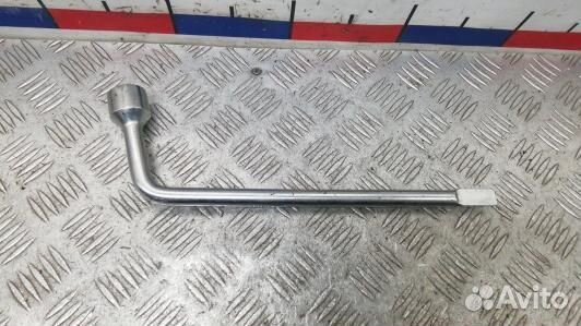 Ключ колесный toyota avensis T25 (KDN10VP01)