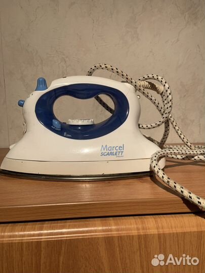Утюг с парогенератором scarlett