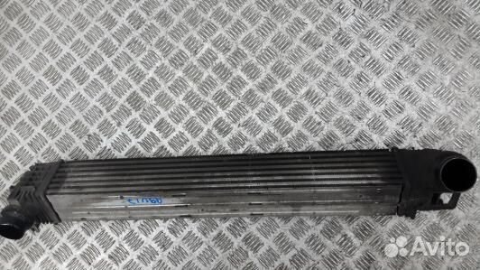 Радиатор интеркуллера renault scenic 3 (99U17KC01)