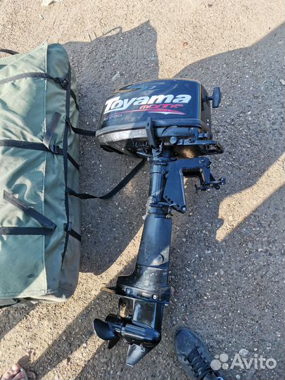 Лодка с мотором