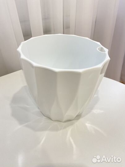 Горшок для цветов / кашпо