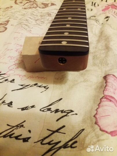 Гриф Fender Stratocaster