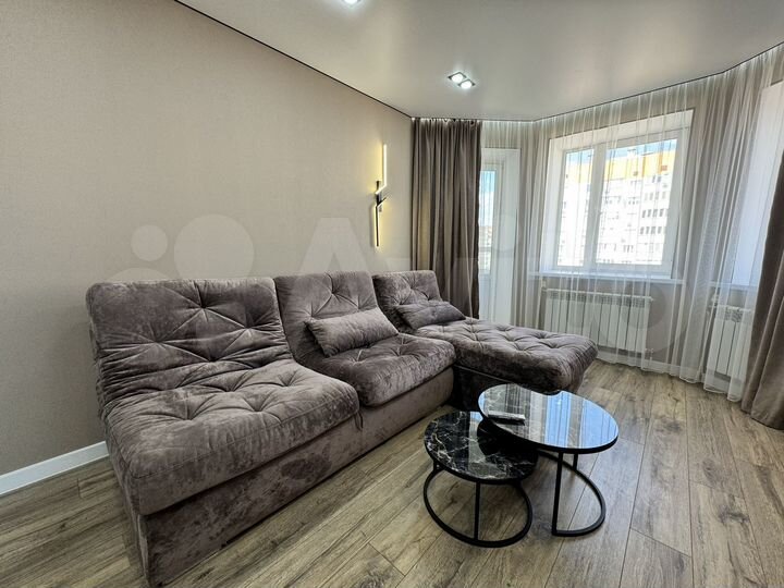 2-к. квартира, 54 м², 14/15 эт.