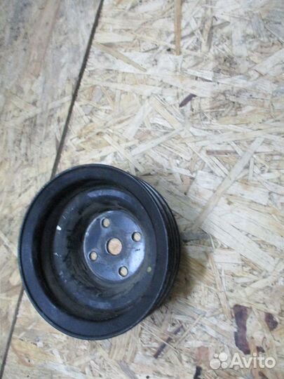 Шкив водяного насоса Форд Рейнджер 2