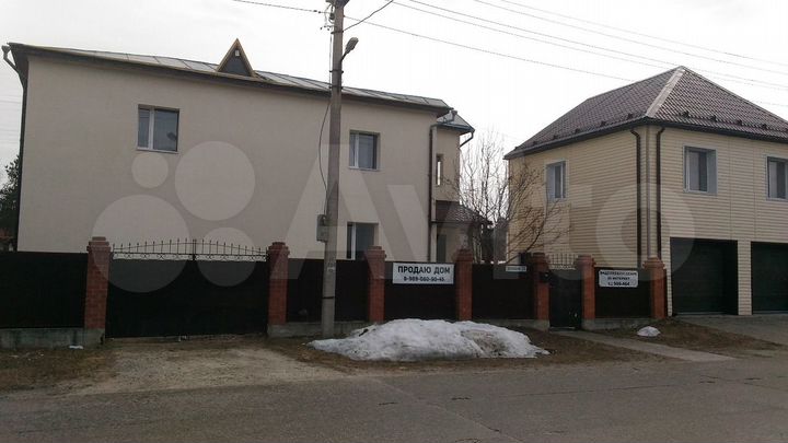 Коттедж 245 м² на участке 10 сот.