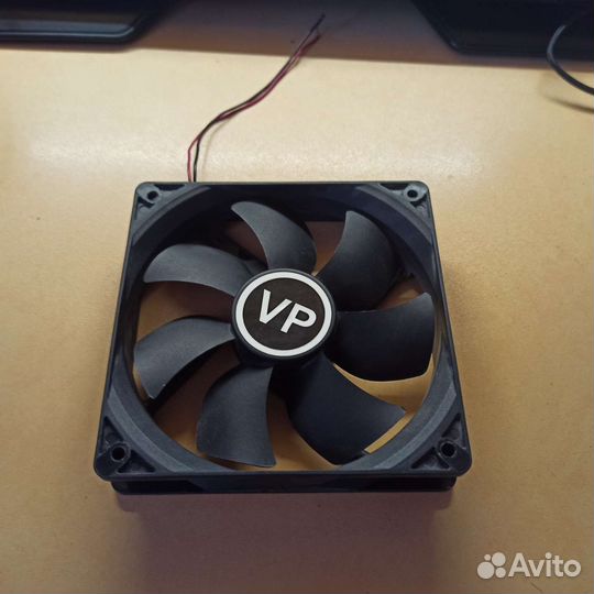 Вентилятор для корпуса