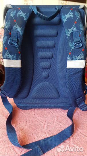 Рюкзак школьный