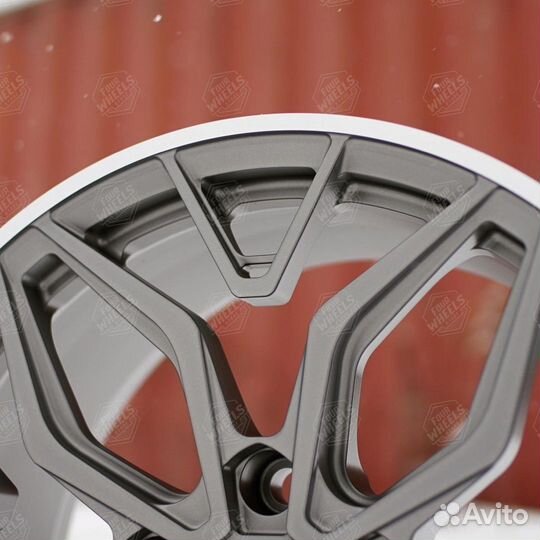 Кованые диски Lexus LX570 R22