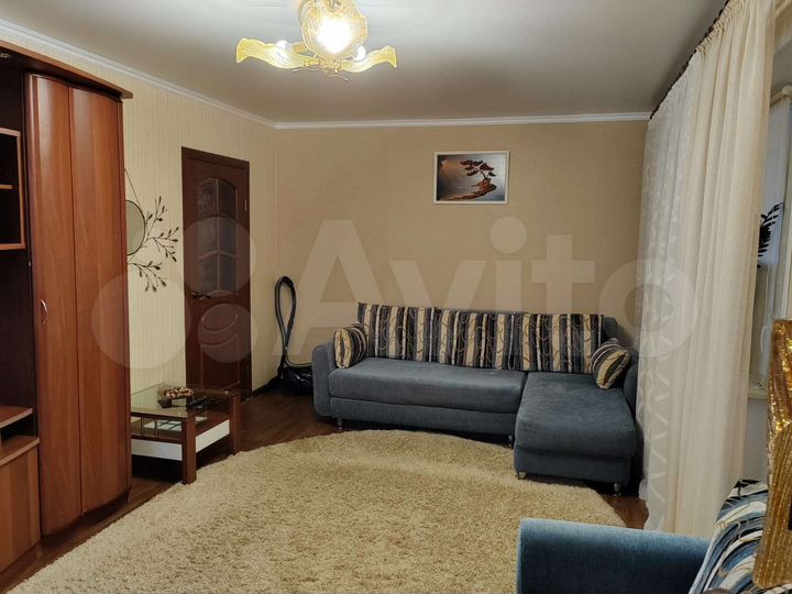 2-к. квартира, 52 м², 9/9 эт.