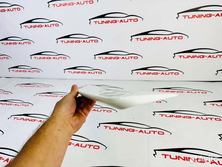 Спойлер на багажник Lexus GS350 Y2140