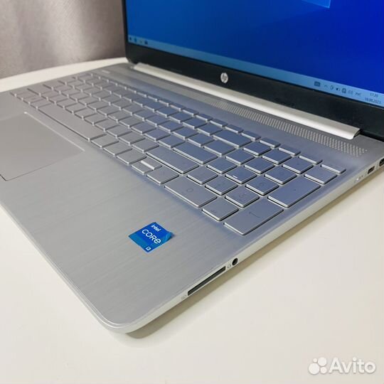 Шустрый Ноутбук HP i3 11-го/8 GB/ SSD 240GB
